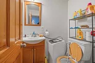 385 Centre St, Boston, MA 02122 - Photo 10