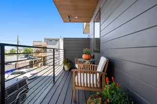 7 Kemble Pl, Boston, MA 02127 - Photo 8