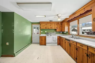 156 Hurd St, Fitchburg, MA 01420 - Photo 14