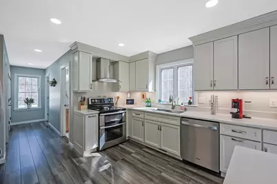 16 Heron Ln, Hopedale, MA 01747 - Photo 8