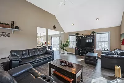 16 Heron Ln, Hopedale, MA 01747 - Photo 12