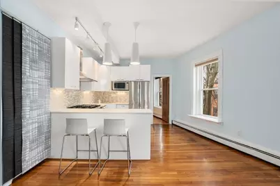 96 Brook St #3, Brookline, MA 02445 - Photo 4