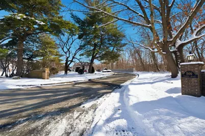 500 Northshore Rd #6B, Peabody, MA 01960 - Photo 16