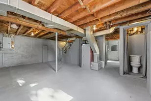 1697 Westover Rd, Chicopee, MA 01020 - Photo 30