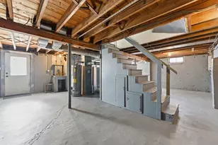 1697 Westover Rd, Chicopee, MA 01020 - Photo 28