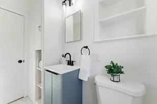 1697 Westover Rd, Chicopee, MA 01020 - Photo 14