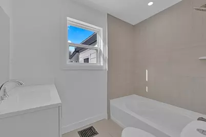 112 East St, Fitchburg, MA 01420 - Photo 20