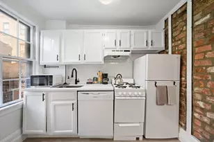 102 Revere St, Boston, MA 02114 - Photo 20