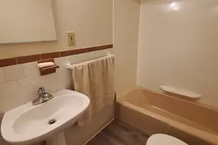 100 Smith St, Fall River, MA 02721 - Photo 10