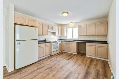 24 Sunflower Lane #B, Westfield, MA 01085 - Photo 12