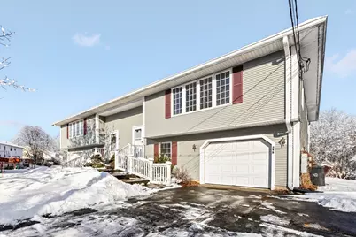 24 Sunflower Lane #B, Westfield, MA 01085 - Photo 2