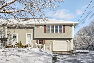 24 Sunflower Ln, Westfield, MA 01085 - Photo 1