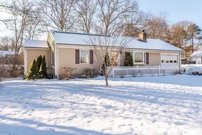 21 Spinning Brook Rd, Yarmouth, MA 02664 - Photo 2