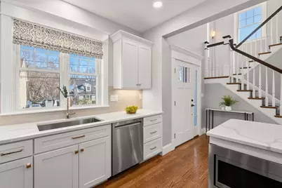 36 Middlesex St #36, Winchester, MA 01890 - Photo 4