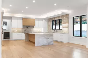 52 Hancock St, Needham, MA 02492 - Photo 4