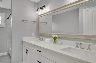 126 Dale St, Waltham, MA 02451 - Photo 30