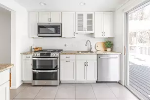 44 Agnes Dr, Framingham, MA 01701 - Photo 8