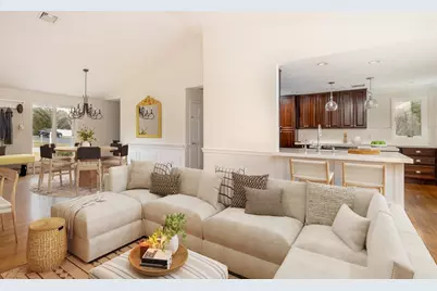 21 Hitching Post Rd, Mattapoisett, MA 02739 - Photo 8