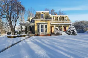 36 Maple St, Wilbraham, MA 01095 - Photo 2