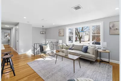12 Holloway St, Malden, MA 02148 - Photo 4