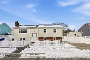 12 Holloway St, Malden, MA 02148 - Photo 1