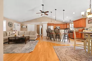 263 Plain St, Rehoboth, MA 02769 - Photo 12