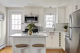 11 Evergreen Ln, Arlington, MA 02474 - Photo 8