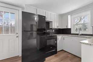 28 Crestview Dr, Westborough, MA 01581 - Photo 8