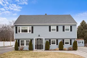 2 Finch Ln, Gloucester, MA 01930 - Photo 1