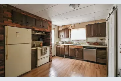 142 May St, North Attleboro, MA 02760 - Photo 8