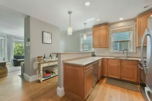 19 Howes St, Boston, MA 02125 - Photo 18