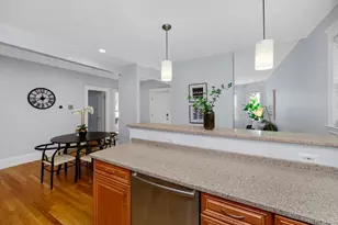 19 Howes St, Boston, MA 02125 - Photo 6
