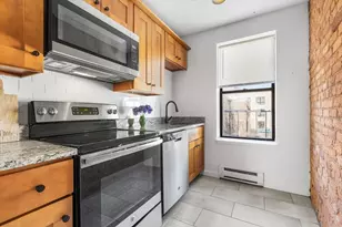 6 Cypress Rd, Boston, MA 02135 - Photo 4