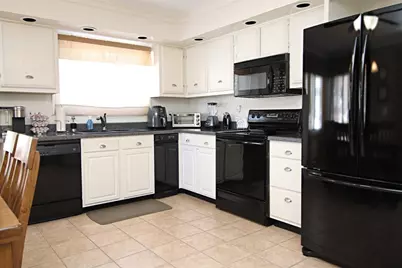 348 Lynn Fells Parkway, Saugus, MA 01906 - Photo 10