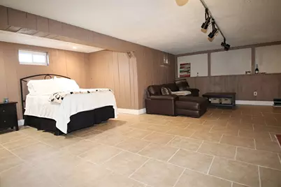 348 Lynn Fells Parkway, Saugus, MA 01906 - Photo 26