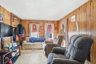 5 Russell Ave, Ashburnham, MA 01430 - Photo 6