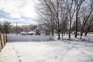 11 Holden, Worcester, MA 01605 - Photo 30