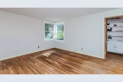 34 Brookside Ave, Greenfield, MA 01301 - Photo 18