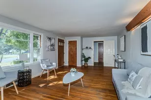 34 Brookside Ave, Greenfield, MA 01301 - Photo 6