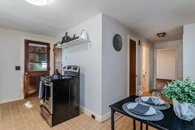 34 Brookside Ave, Greenfield, MA 01301 - Photo 8