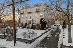 31 Whiting St, North Attleboro, MA 02760 - Photo 2