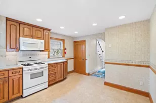 43 Agassiz Ave, Belmont, MA 02478 - Photo 16