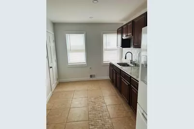 5 Oxford Park #1, Revere, MA 02151 - Photo 4