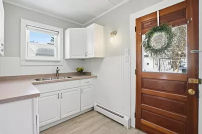 54 Bourne St, Palmer, MA 01080 - Photo 4