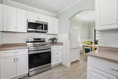 54 Bourne St, Palmer, MA 01080 - Photo 10