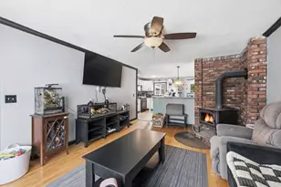 130 Spear Rd, Springfield, MA 01119 - Photo 4