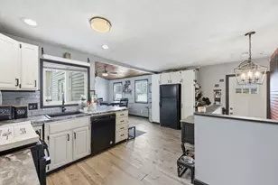 130 Spear Rd, Springfield, MA 01119 - Photo 8