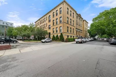 350 W 4th St #103, Boston, MA 02127 - Photo 30