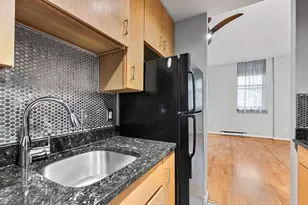 350 W Fourth St, Boston, MA 02127 - Photo 8