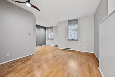350 W 4th St #103, Boston, MA 02127 - Photo 24